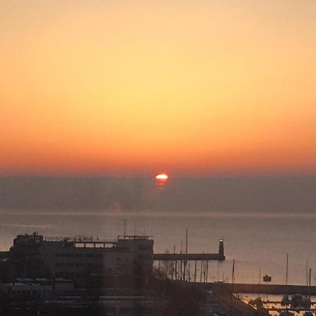 9Th Floor Skwer Kosciuszki Z Widokiem Na Morze Daire Gdynia Dış mekan fotoğraf